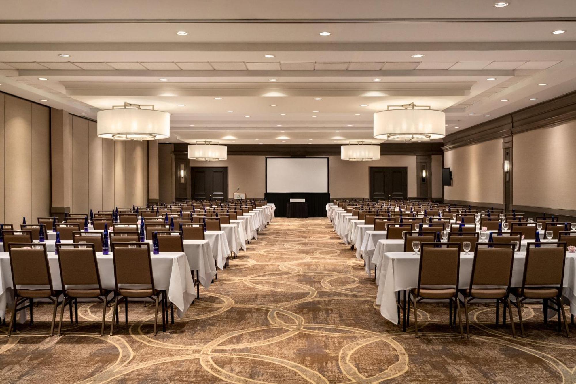 Holiday Inn Saratoga Springs By Ihg Bagian luar foto