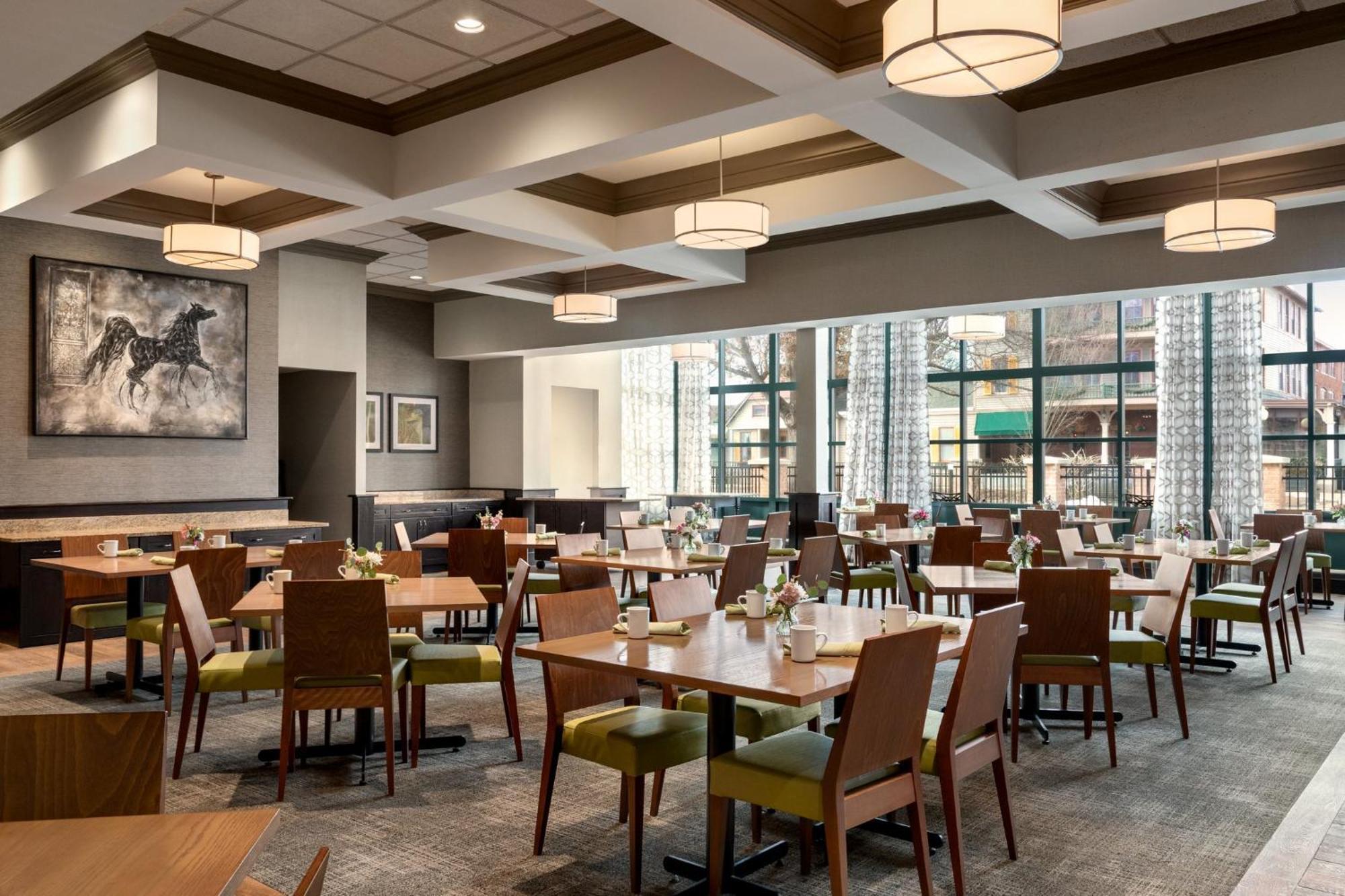 Holiday Inn Saratoga Springs By Ihg Bagian luar foto