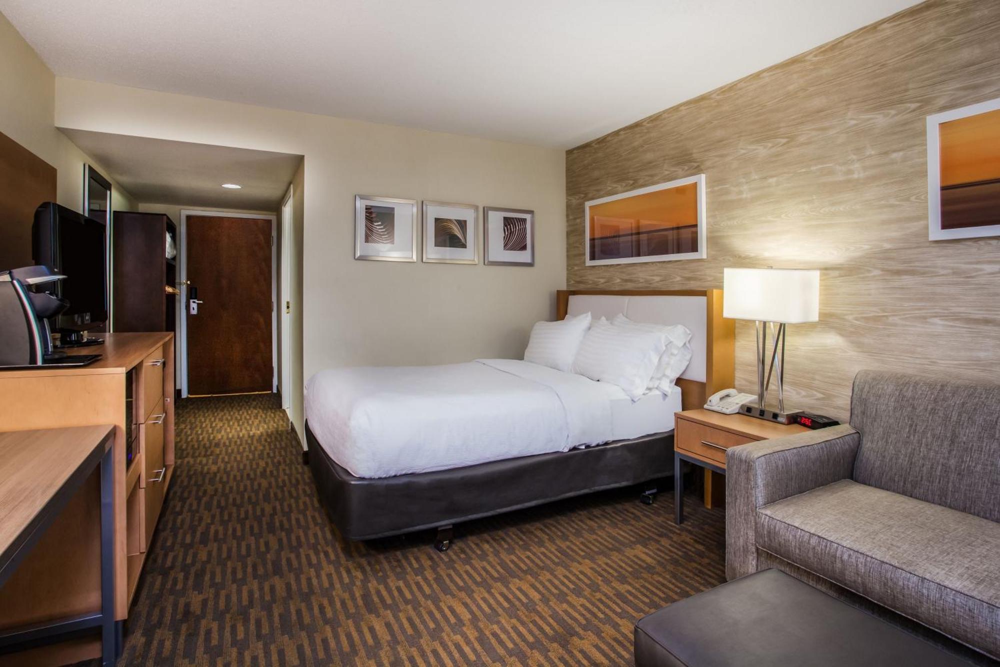 Holiday Inn Saratoga Springs By Ihg Bagian luar foto