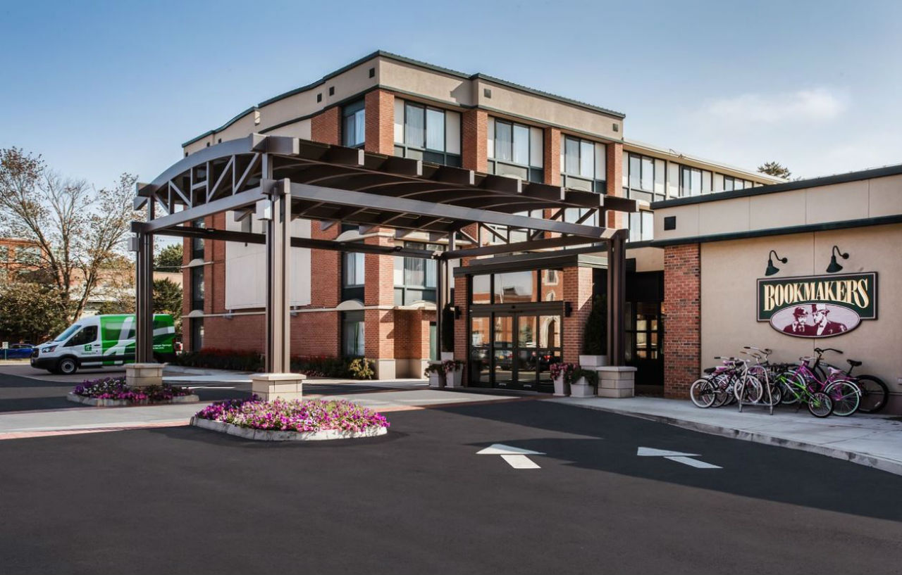 Holiday Inn Saratoga Springs By Ihg Bagian luar foto